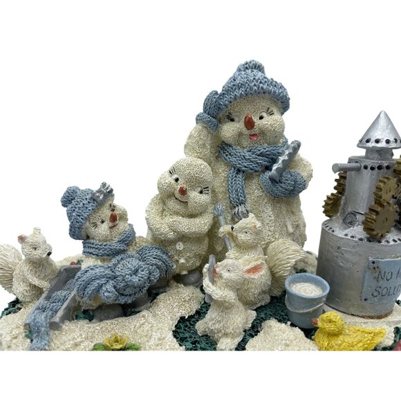 Snowman Family Figurine By Encore Group 1999 "Stayin Cool" Winter Scene Decor - Picture 2 of 16